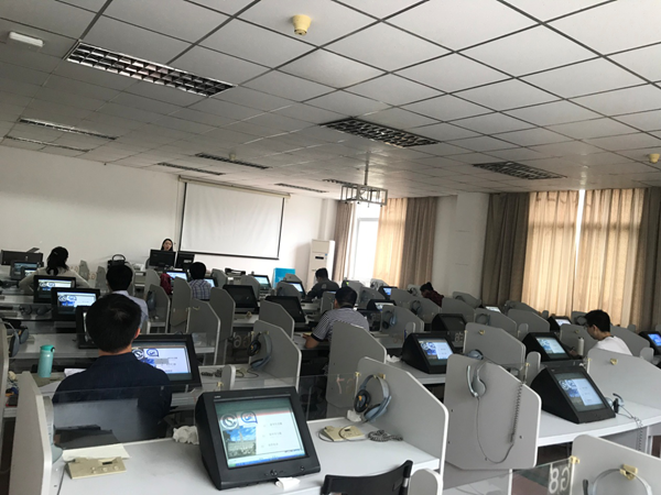 9 吴雅琦老师为bevictor伟德（武汉）公派出国教师开展国别培训_副本.png